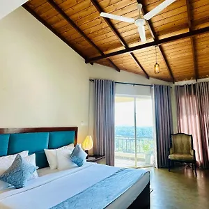 Hotel The Hills By First Team